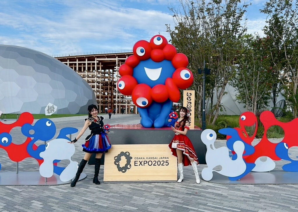 🎩✨ マジシャンMiiNA(ミーナ)、Expo2025-チェコパビリオンでイリュージョン✨🎩