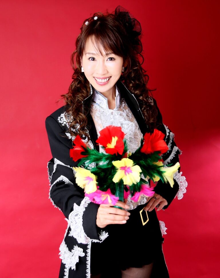 冴木ゆう