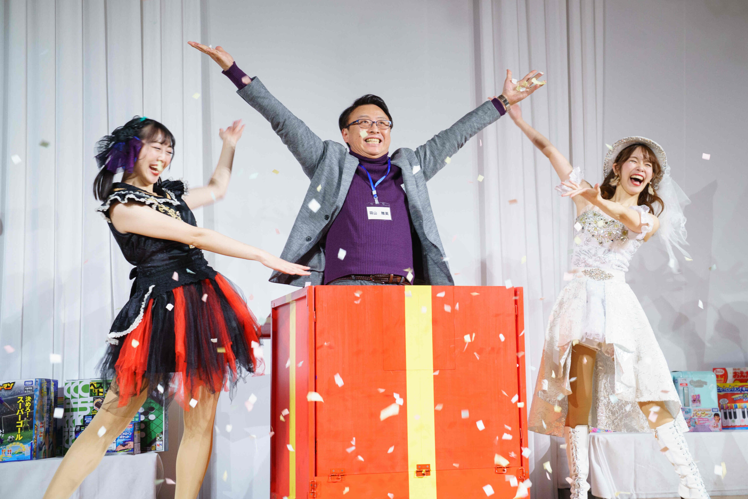 主役はお客様！観客参加型マジック最新版「ショーの大トリは社長の出現イリュージョンで大盛り上がり」