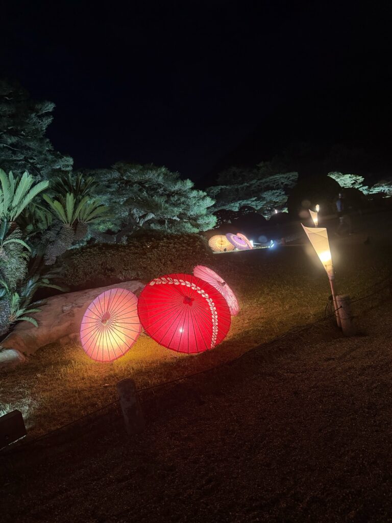 【香川県高松市】マジシャンMiiNA 特別名勝・栗林公園の夜桜ライトアップ最終日を彩る幻想イリュージョンショー✨🎩✨
